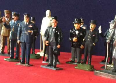 16 Small Churchill Figures – 13 lead