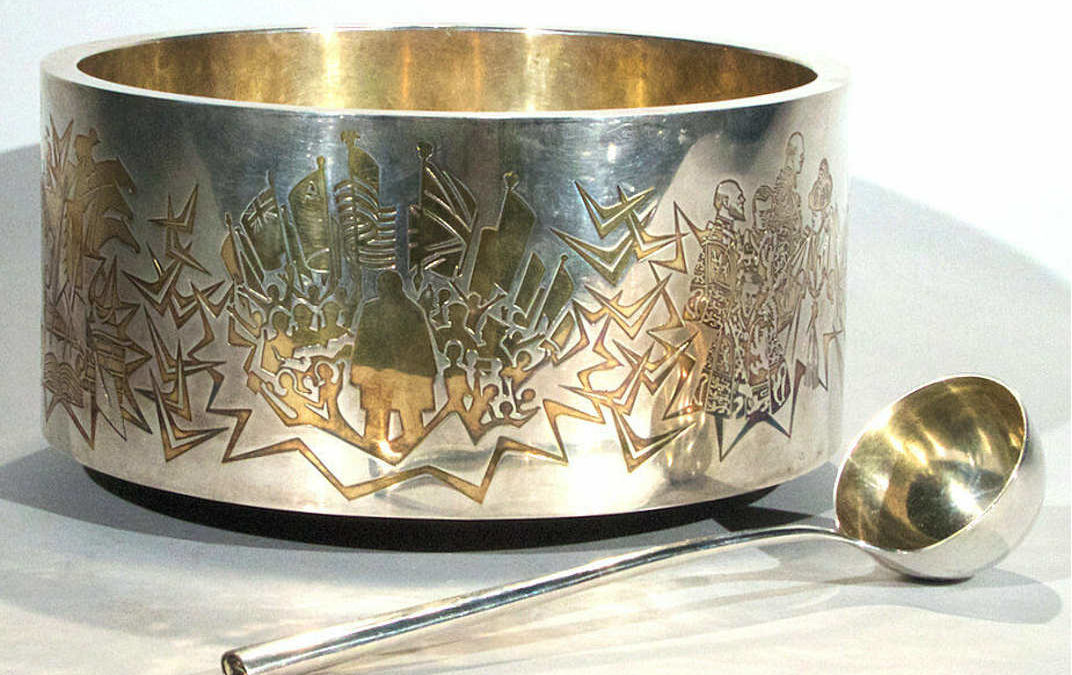 Churchill Centenary Silver Punch Bowl, Ladle, 8 Cups: Garrard