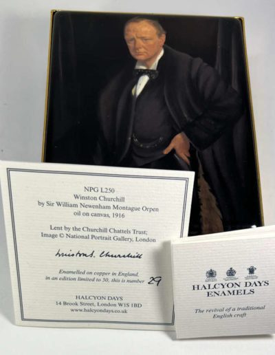 Churchill Halcyon Days Commemorative Enamels Box with COA