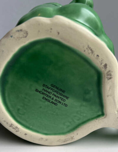 Green Shorter Churchill Jug: Base