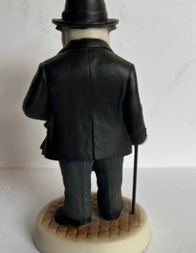 Back View: Robert Harrop's Doggie People Bull Dog Winston Churchill
