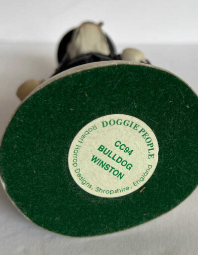 Base: Robert Harrop's Doggie People Bull Dog Winston Churchill