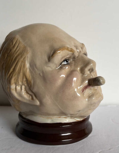 Winston Churchill Bust (side view): Michael Sutty