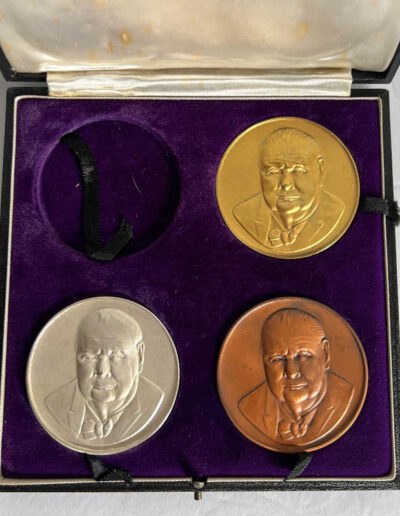 3 Churchill Medals: Obverse